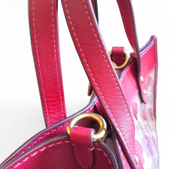 Coach Rogue 25 Tote Heart Print Signature Canvas Red Leather Trim - Picture 7 of 14